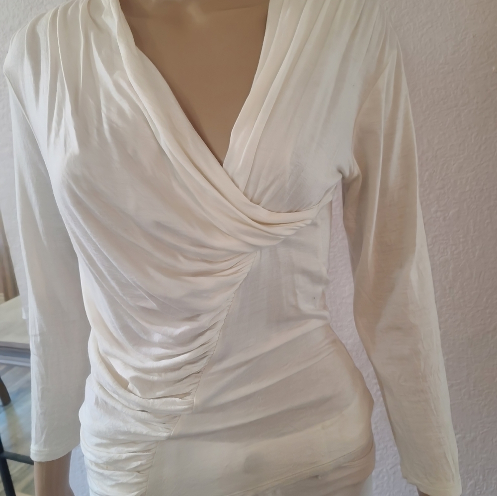 Bebe Cream 3/4 Sleeve Top